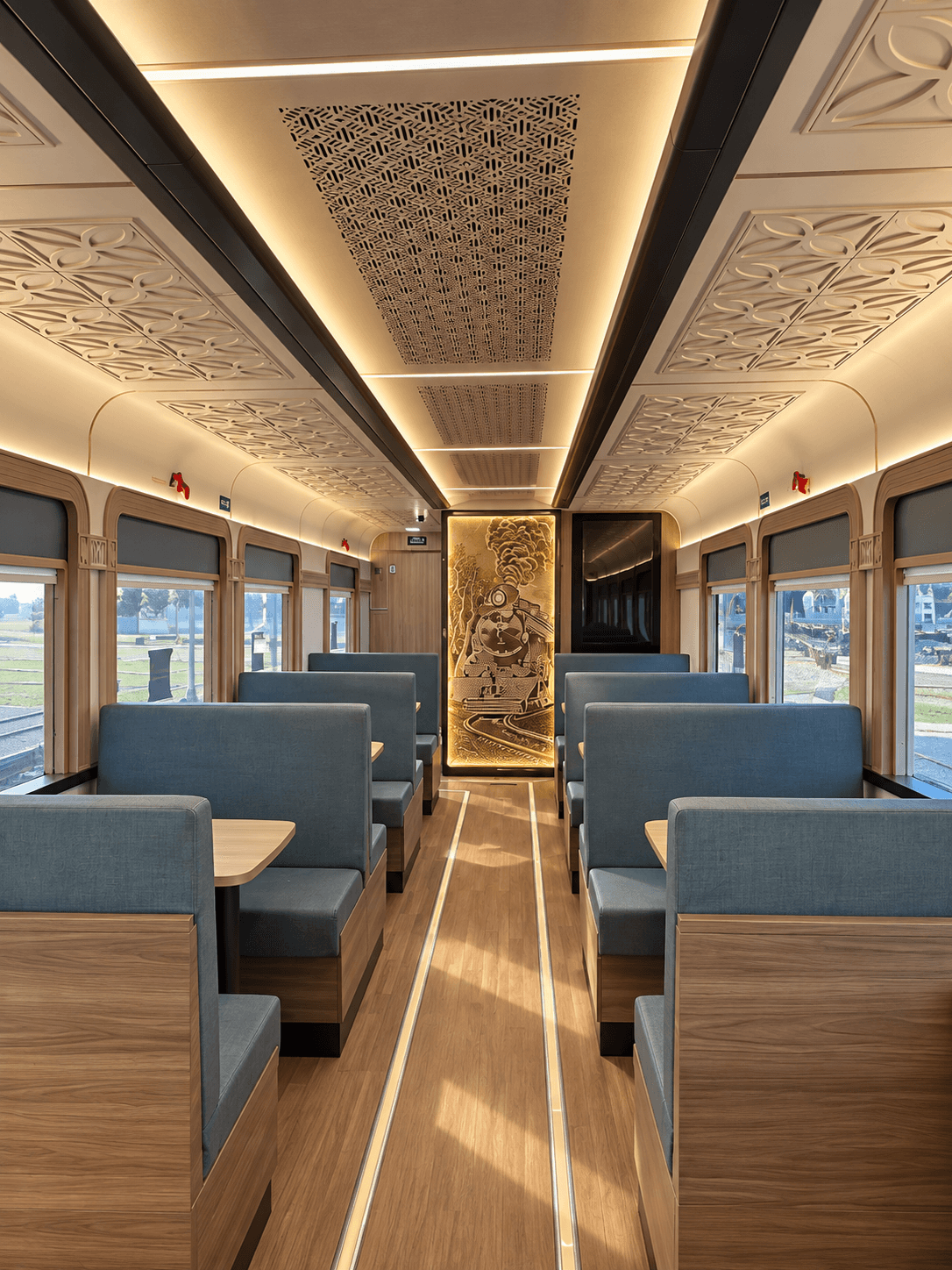 Dining car passenger area