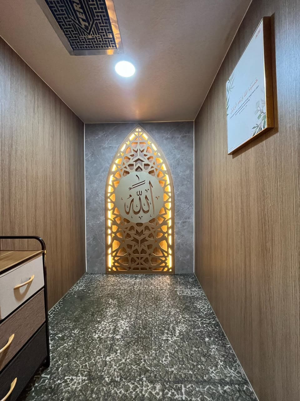 Dining car interior entrance detail